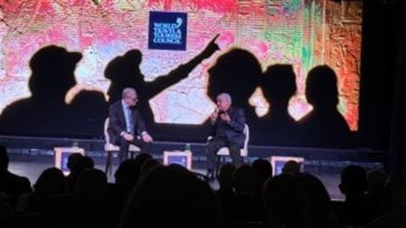 زاهي حواس خلال الفاعليات