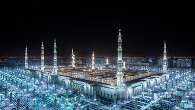 كفاءة تقنيات الإضاءة تعزّز توفير بيئة مريحة للمصلين داخل المسجد النبوي