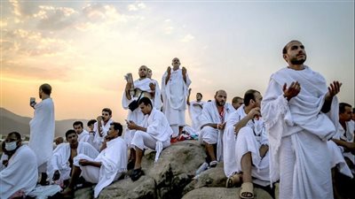 ساعات الصيام في يوم عرفة 2026.. موعد أذان المغرب وعدد ساعات النهار