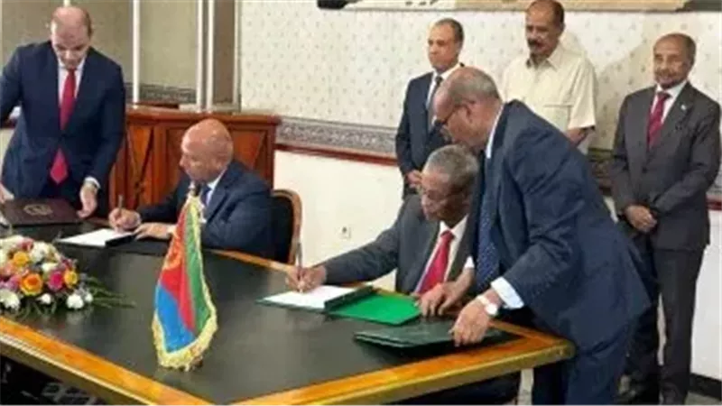 جانب من مراسم التوقيع