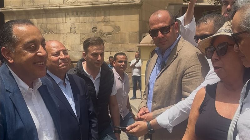 حوار ودى بين رئيس