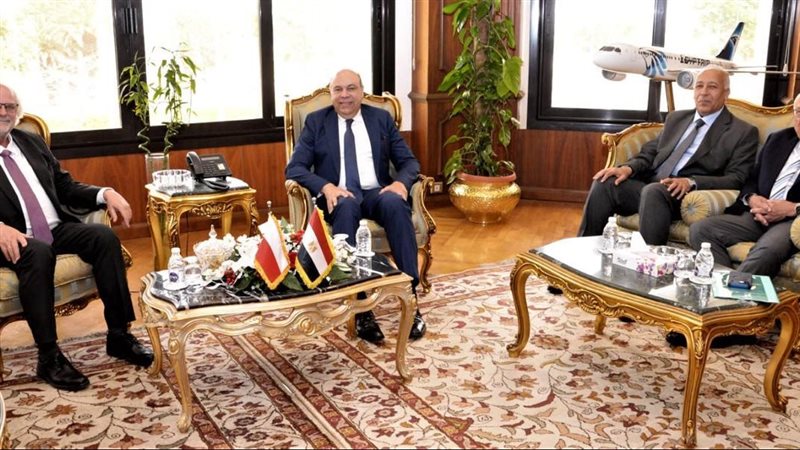 وزير الطيران 