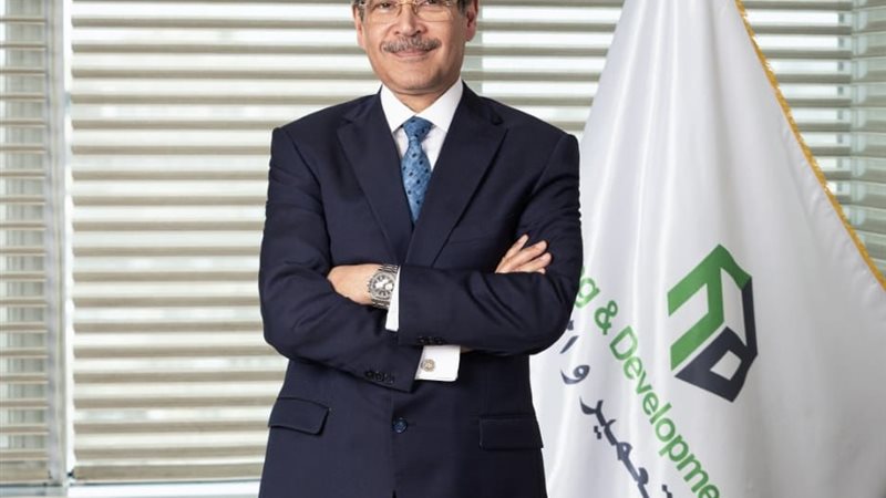 حسن غانم رئيس بنك