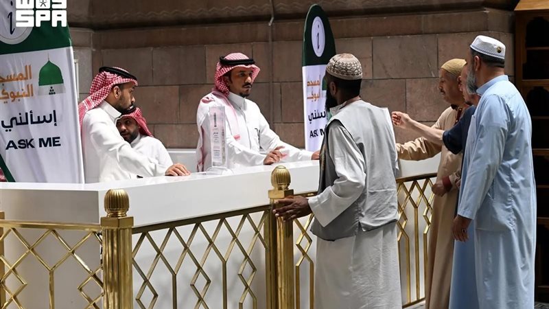 خدمة زوار المسجد النبوي 