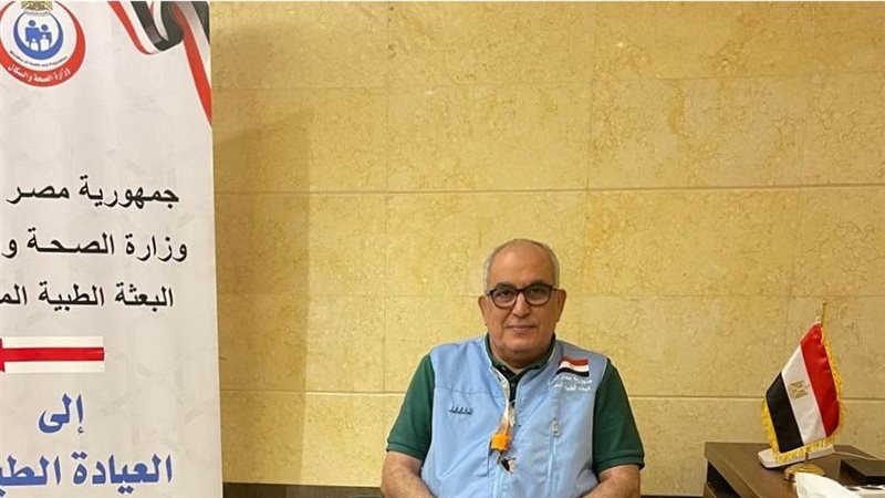 الدكتور أحمد مصطفي
