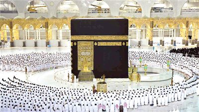تفاصيل تطبيق جديد لحجوزات العمرة لموسم 1448هـ
