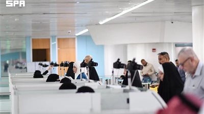 الجوازات السعودية تودع الحجاج وتستقبل المعتمرين لعام 1448هـ