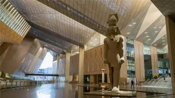 المتحف المصري الكبير 