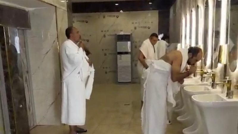 حجاج السياحة 
