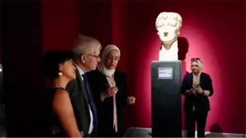 القائم بالأعمال للولايات