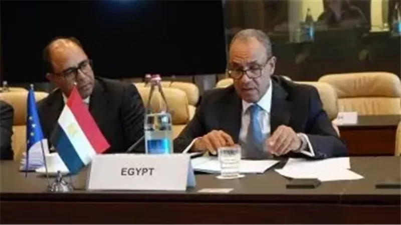 وزير الخارجية