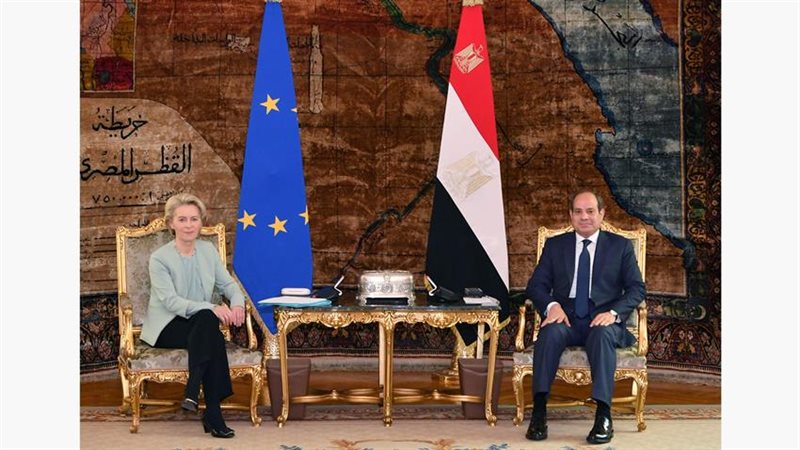 الرئيس السيسي مع