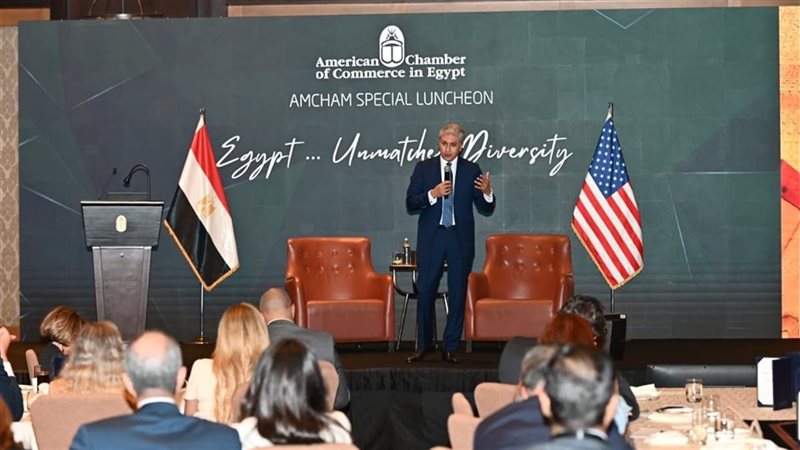 وزير السياحة والآثار