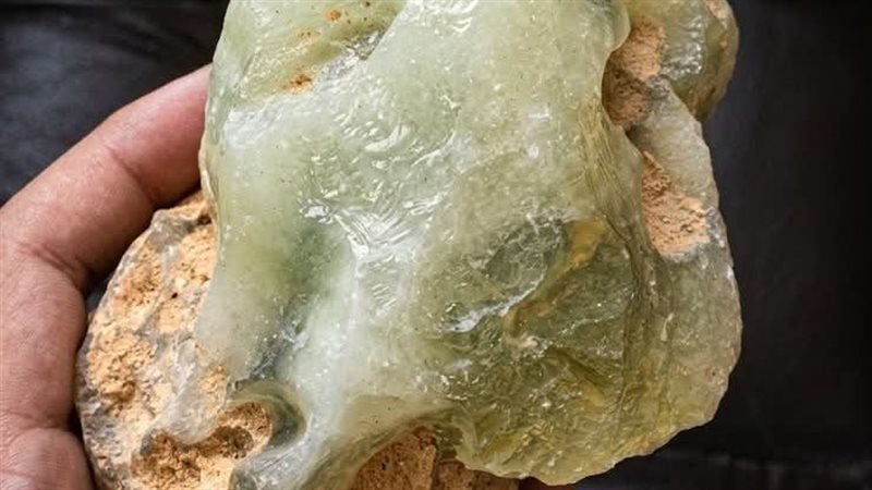 زجاج الصحراء 