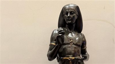 تمثال فرنسي ذات طابع مصري، القطعة الأكثر طلباً  