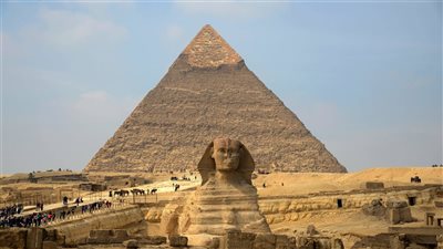 بنمو 16% وافتتاح المتحف الكبير، كيف تفوقت السياحة على التوترات الإقليمية 2026؟