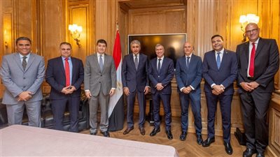 رهان إيطالي جديد.. وزير السياحة يبحث في روما وميلانو زيادة التدفقات الوافدة