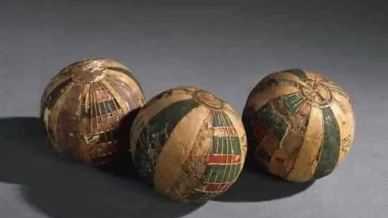 هل مارس المصري القديم رياضة كرة القدم؟