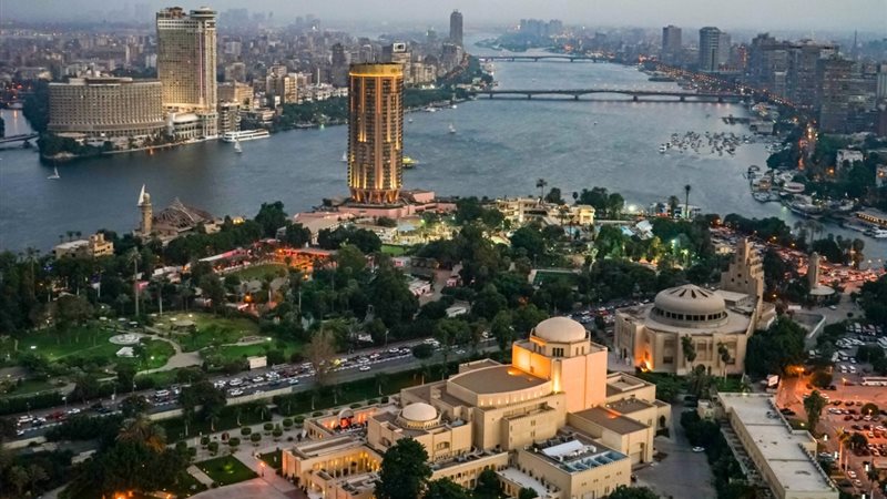 صورة علوية لمصر  تظهر برج القاهرة ودار الأوبرا المصرية 