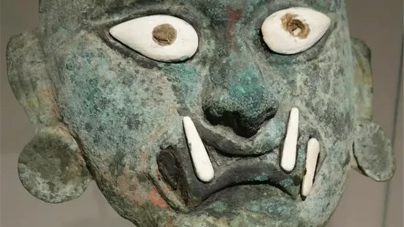 قناع موتشى