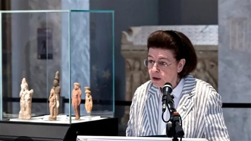 وزيرة الثقافة اليونانية