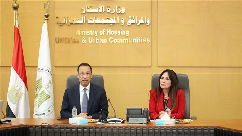 وزيرا الاسكان والاتصالات