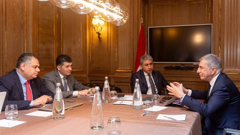 وزير السياحة 