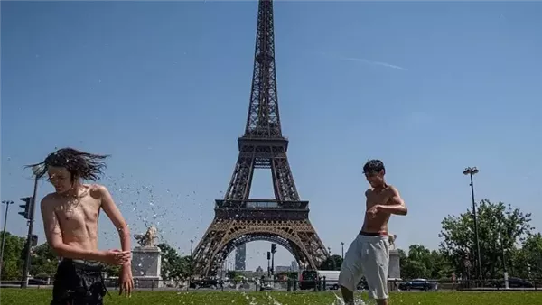 باريس 