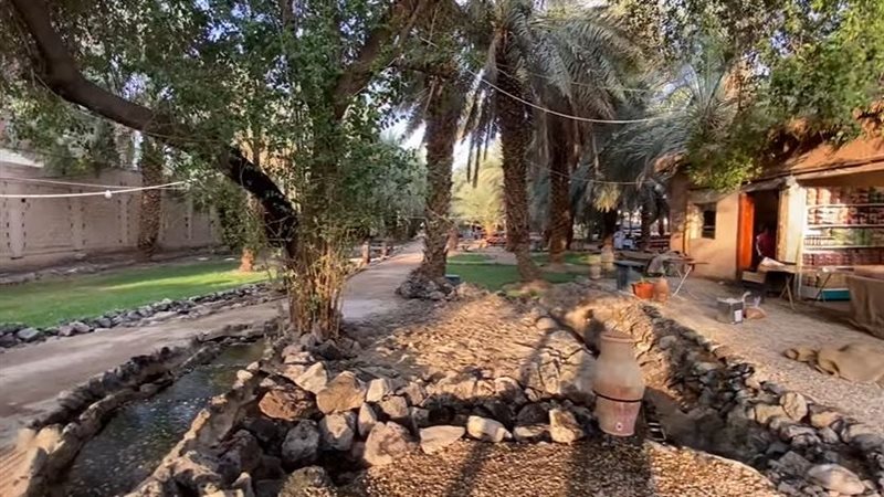 بستان المستظل 