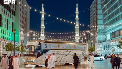 وصول أول أفواج ضيوف خادم الحرمين للعمرة إلى المدينة المنورة