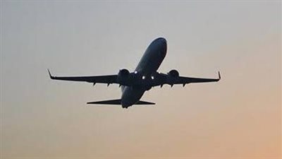 الطيران العارض والمنتظم.. أيهما يدعم نمو السياحة في مصر أكثر؟
