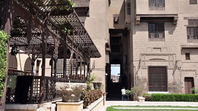 الحديقة والبرجولة وقاعات العرض.. متحف جاير أندرسون يوظف كل أركانه لأفضل تجربة