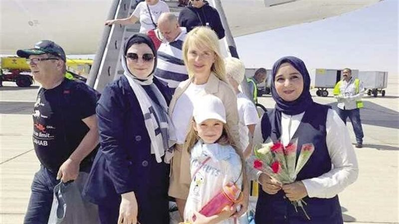 استقبال السائحين