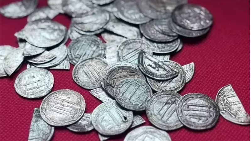 العملات الأثرية