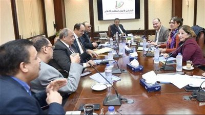 الأعلى للإعلام يحسم الجدل ويغلق شكوى زاهي حواس رسميا
