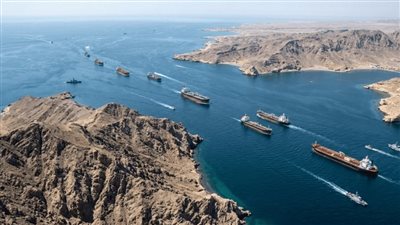 مفاتيح البحار وأطماع الإمبراطوريات.. من إغلاق هرمز المعاصر إلى حروب التاريخ