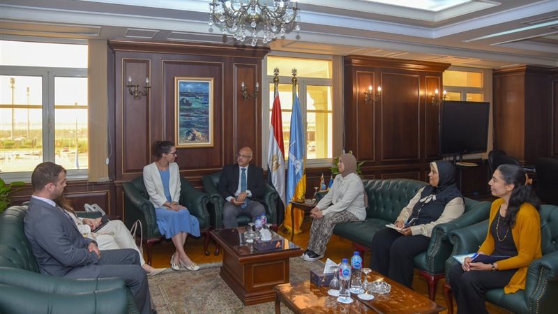 اجتماع محافظ الإسكندرية
