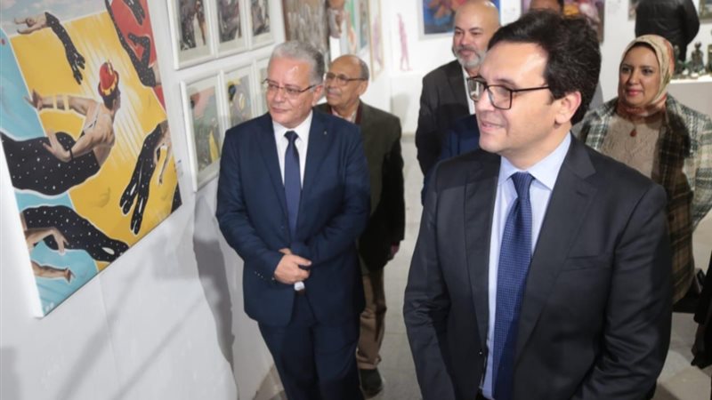 إقبال كبير على صالون