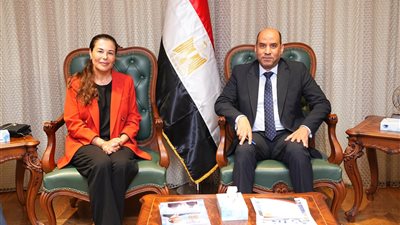 وزير العمل يعلن 1100 وظيفة بمجالات الإنتاج والهندسة والتشغيل بالنساجون الشرقيو