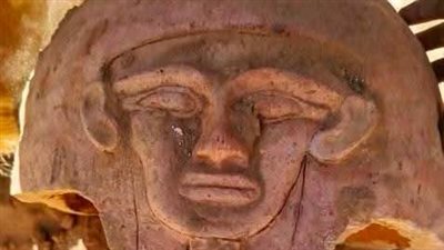 من مومياء داخل تابوت حجري إلى وجه آدمي.. أسرار جديدة من مقابر الواحات البحرية 