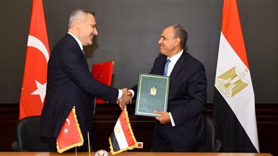 15 مليار دولار و3 اتفاقيات.. مصر وتركيا تعززان الشراكة الاقتصادية من العلمين