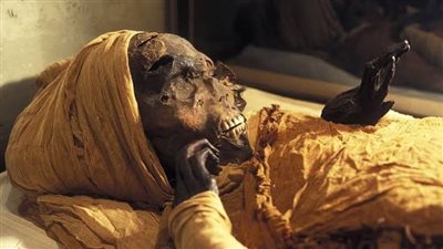 كيف مات الملك سقنن رع تاعا الثاني؟ القصة الكاملة لوفاته الغامضة