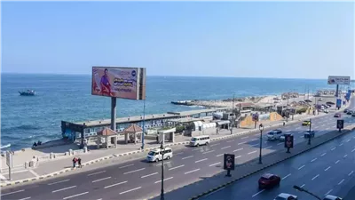 الإسكندرية تبدأ استعادة كورنيشها من المنشآت المخالفة والحاجبة للرؤية