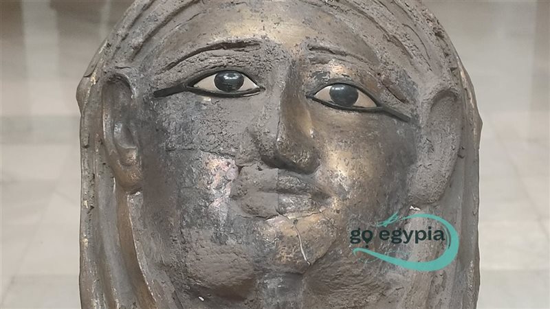 قناع تا دي حركاهنة المعبودتين موت ونيوت شا إس 