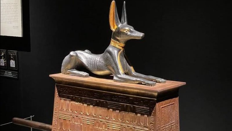 القطعة الأثرية 
