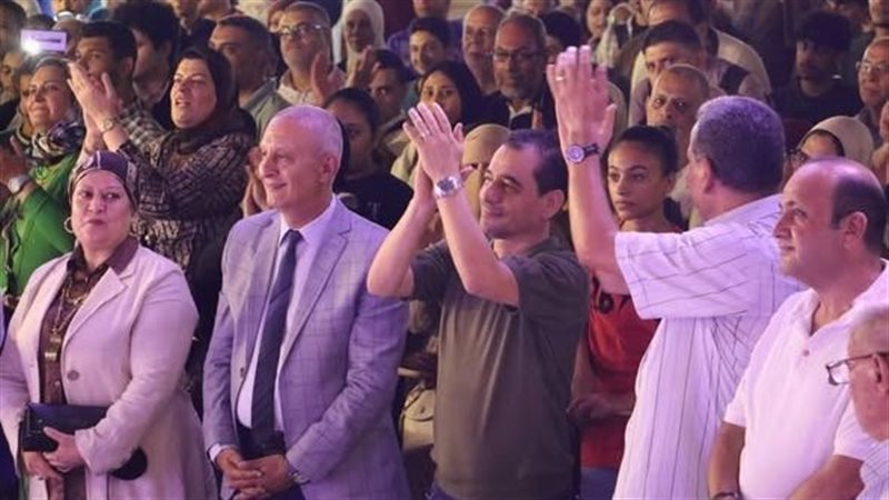  الفنان هشام عطوة