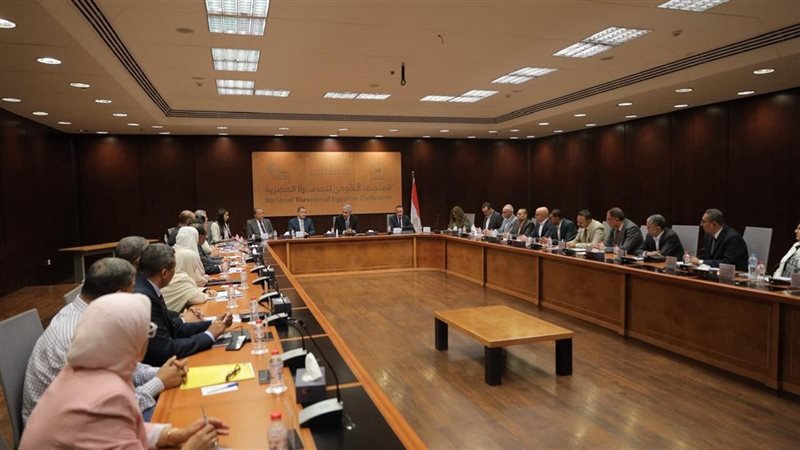 اجتماع وزير السياحة اليوم