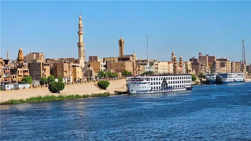 الرحلات النيلية
