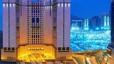 غلطة في حجز الفندق ممكن تتعبك طول العمرة.. انتبه لهذه التفاصيل