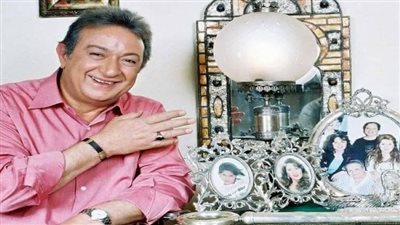 «حضرة المحترم نور الشريف».. معرض فني مجاني يحتفي بإرث الفنان الكبير وسط البلد
